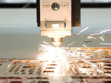 Nové superkontinuální lasery SuperK FIANIUM