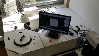  Fluorescenční spektrometr FL1000