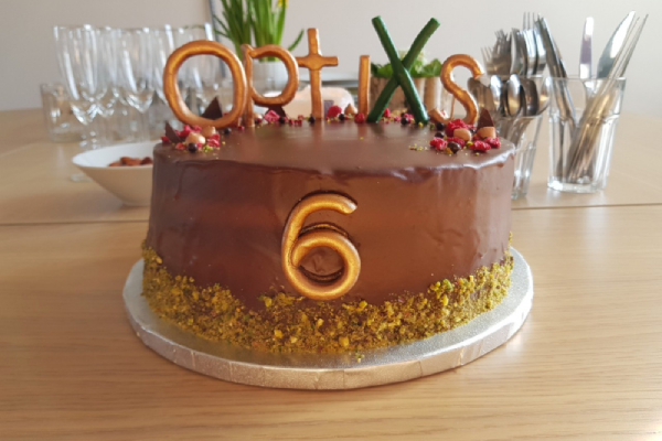 6. výročí firmy OptiXs